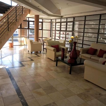 Hotel Lazaro 梅塞德斯镇 外观 照片