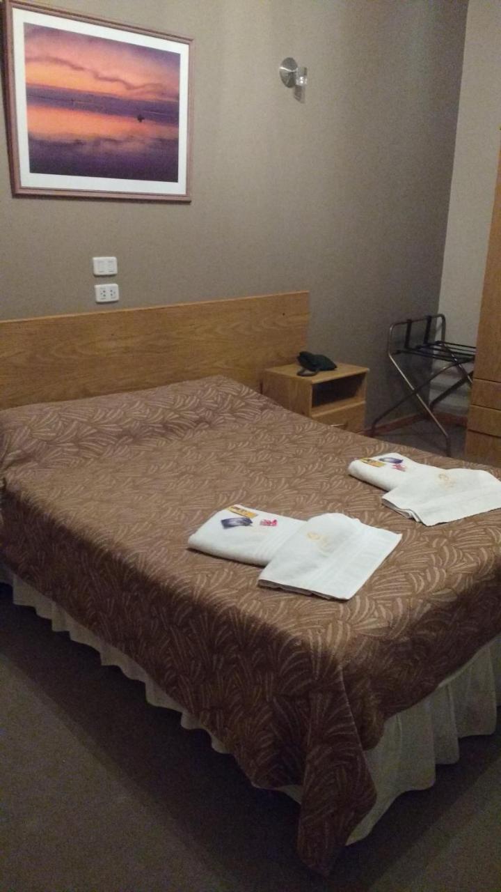 Hotel Lazaro 梅塞德斯镇 外观 照片