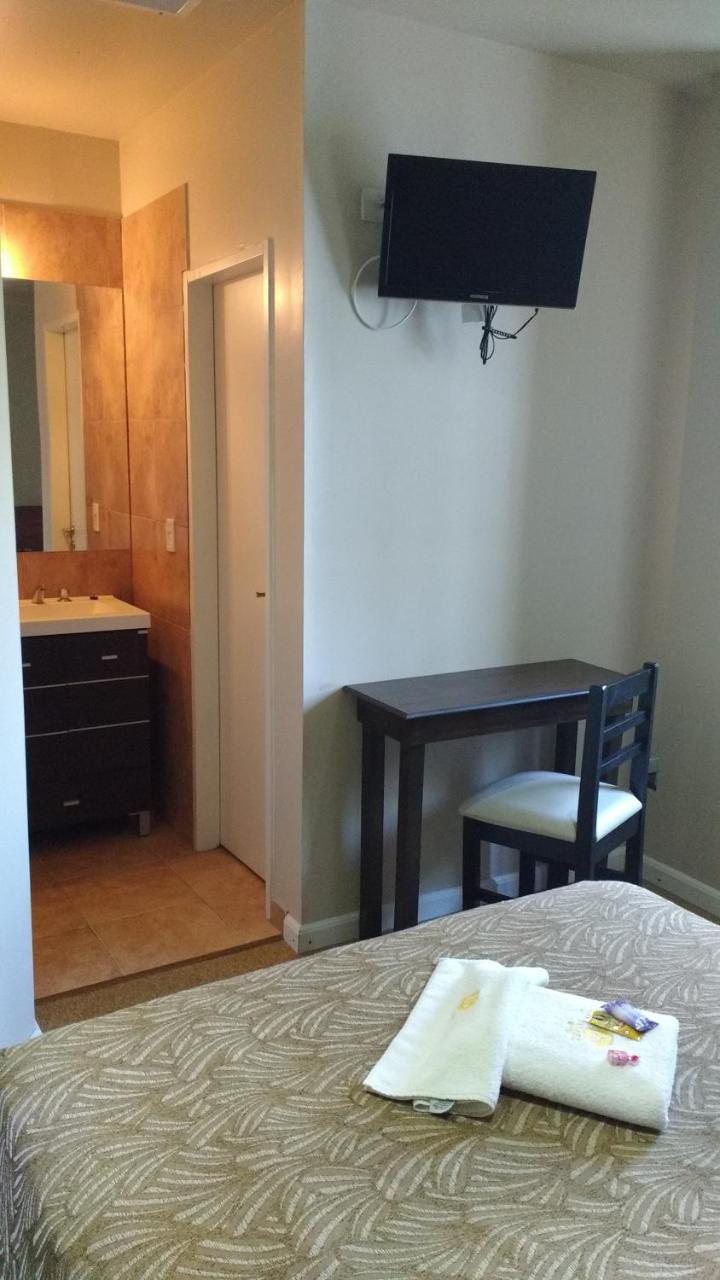 Hotel Lazaro 梅塞德斯镇 外观 照片